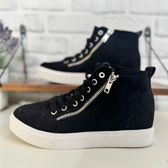 Unr8ted Dana Black Faux Suede Zip Up High Top Sneakers Size 7.5 - Picture 1 of 7